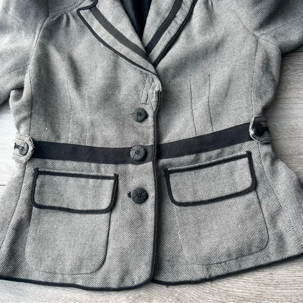 Tristan & Iseut Wool Blend Puff Sleeve Embroidery Blazer - Picture 8 of 15